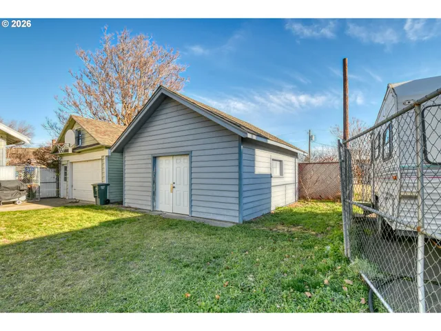 $299,000 | 120 Southeast 7th Street, Pendleton, OR 97801