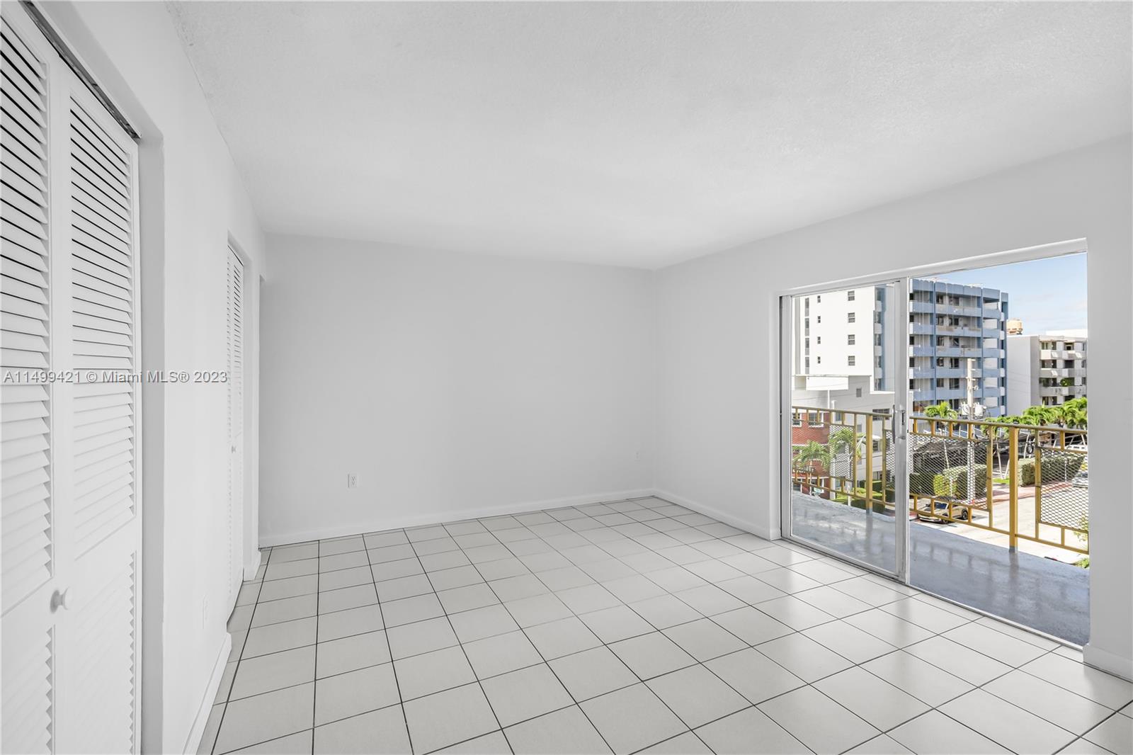 1340 Lincoln Road, Unit 502 Miami Beach, FL 33139 - Photo 6 of 11 Gallery Image 6