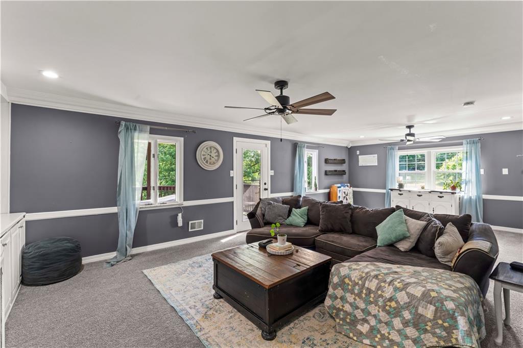 860 East McMurray Road Venetia, PA 15367 - Photo 12 of 37