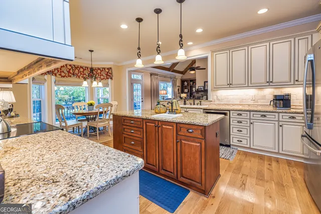 $1,200,000 | 210 Mockingbird Lane, Brooks, GA 30205