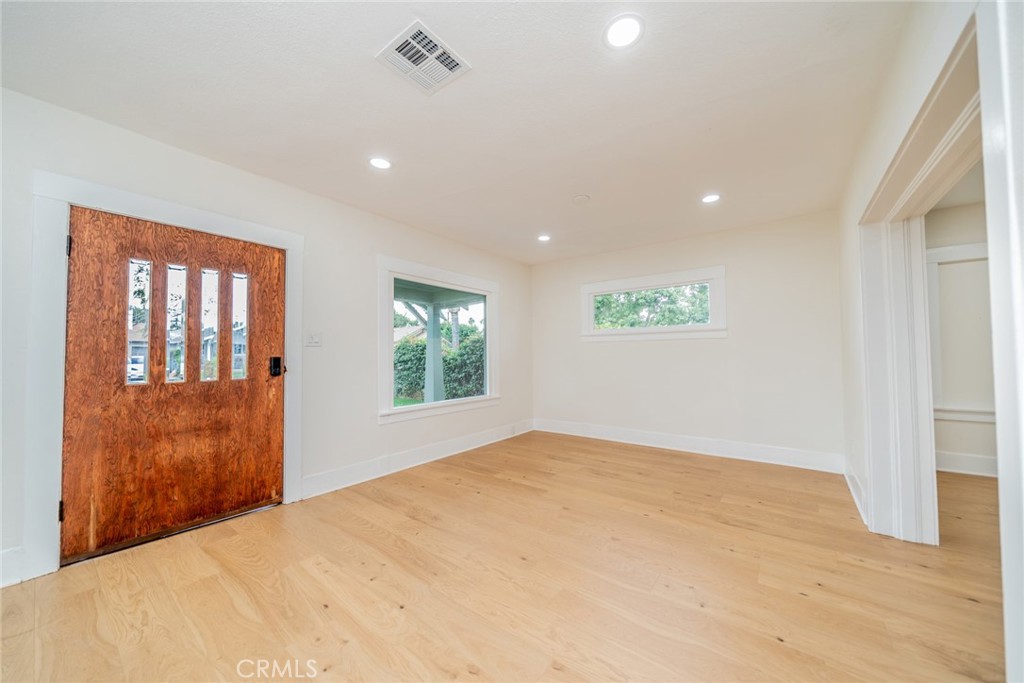 4474 Highland Place Riverside, CA 92506 - Photo 6 of 30 Gallery Image 6
