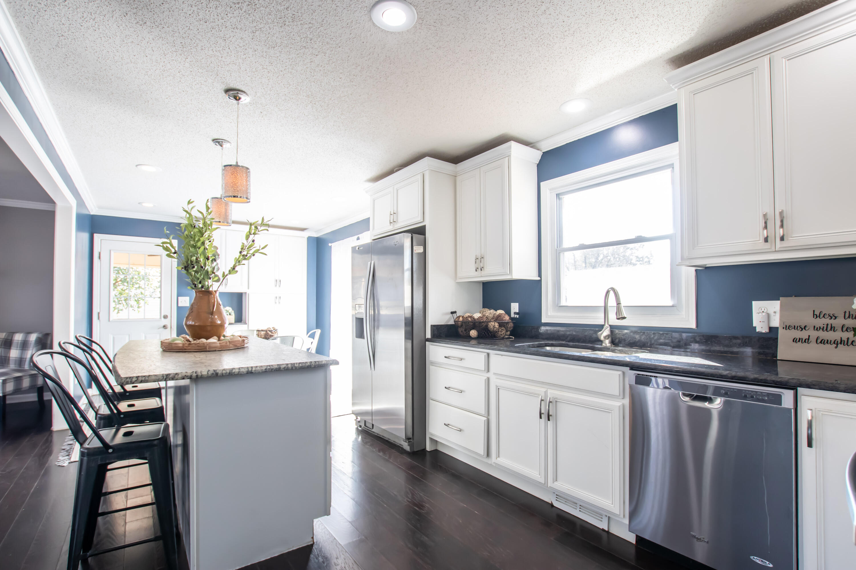 126 Freedom Road Bristol, VA 24201 - Photo 2 of 40 Updated Kitchen
