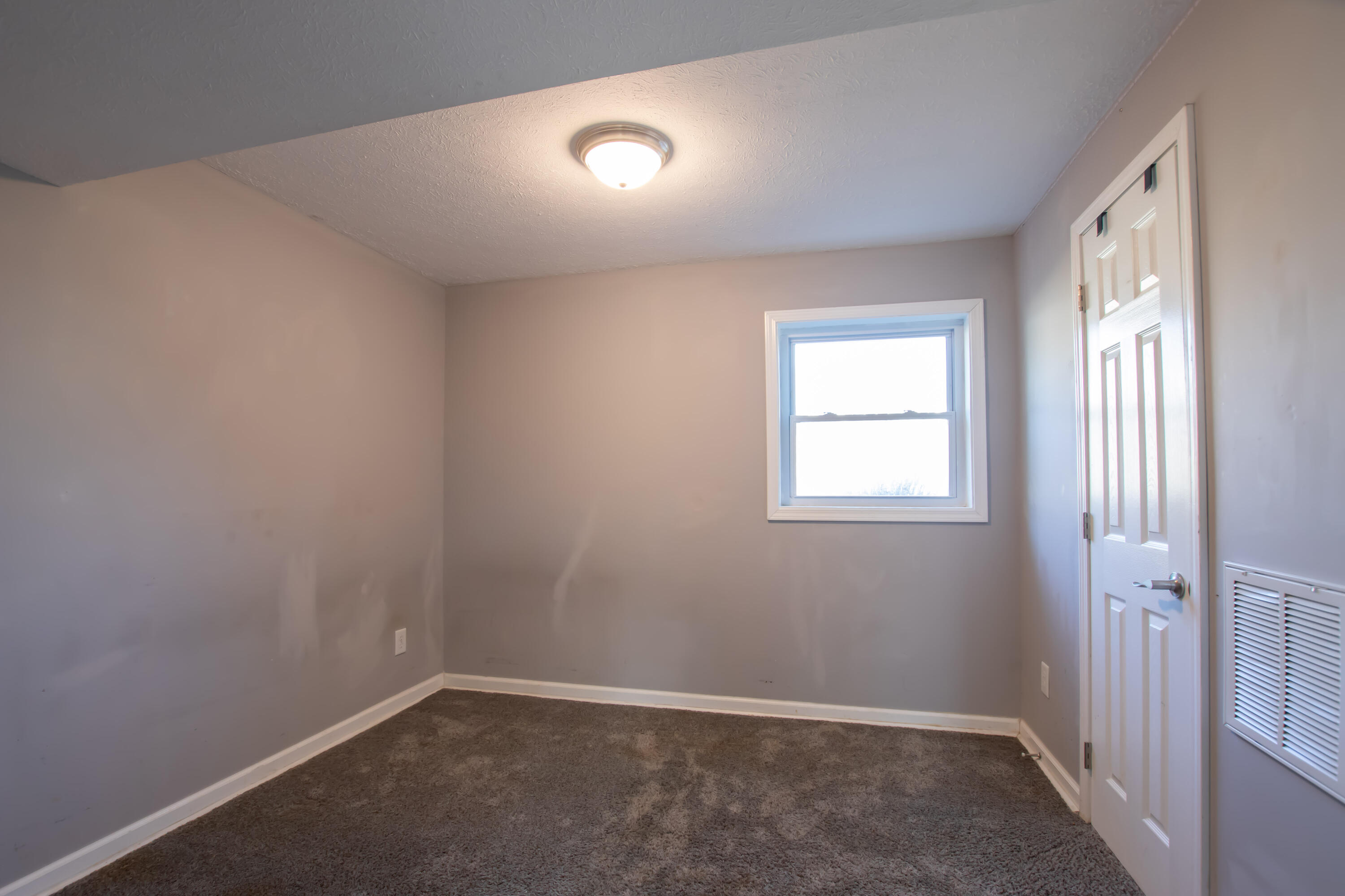126 Freedom Road Bristol, VA 24201 - Photo 24 of 40 Freedom-40