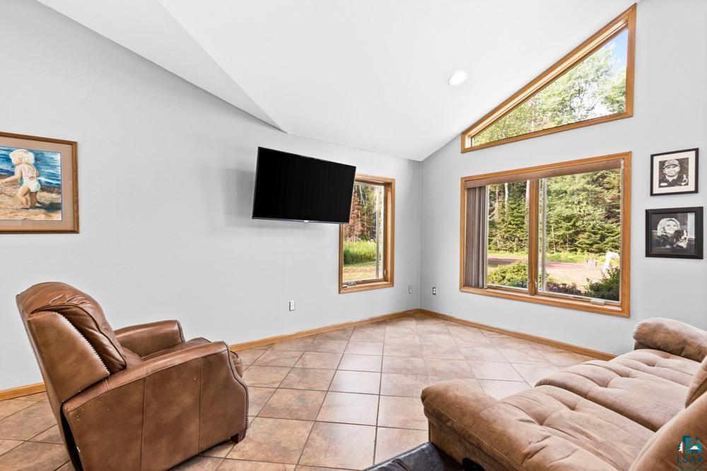 5664 Town Line Road Duluth, MN 55803 - Photo 14 of 40