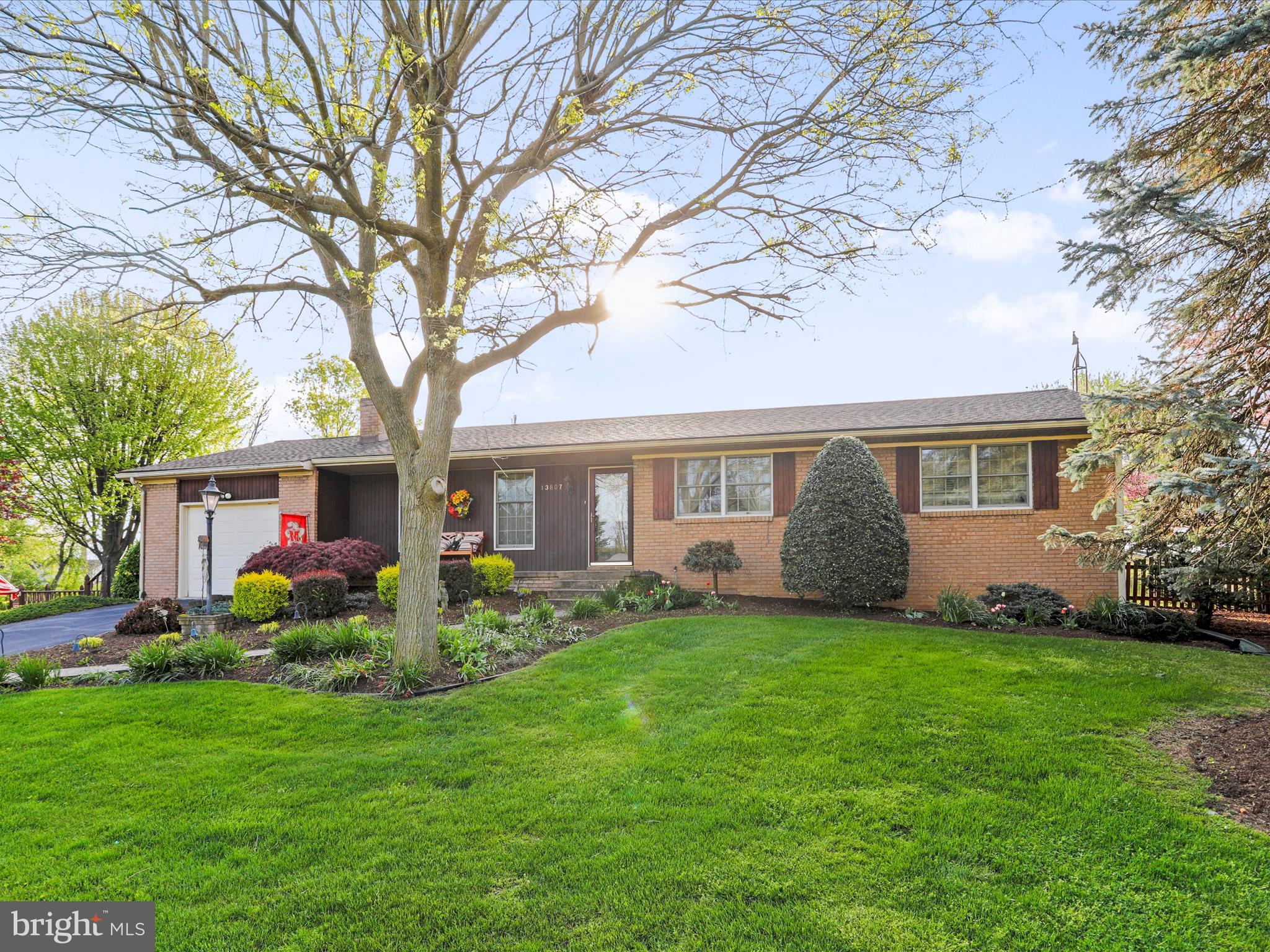 13807 Weber Way Hagerstown, MD 21742 - Photo 1 of 37