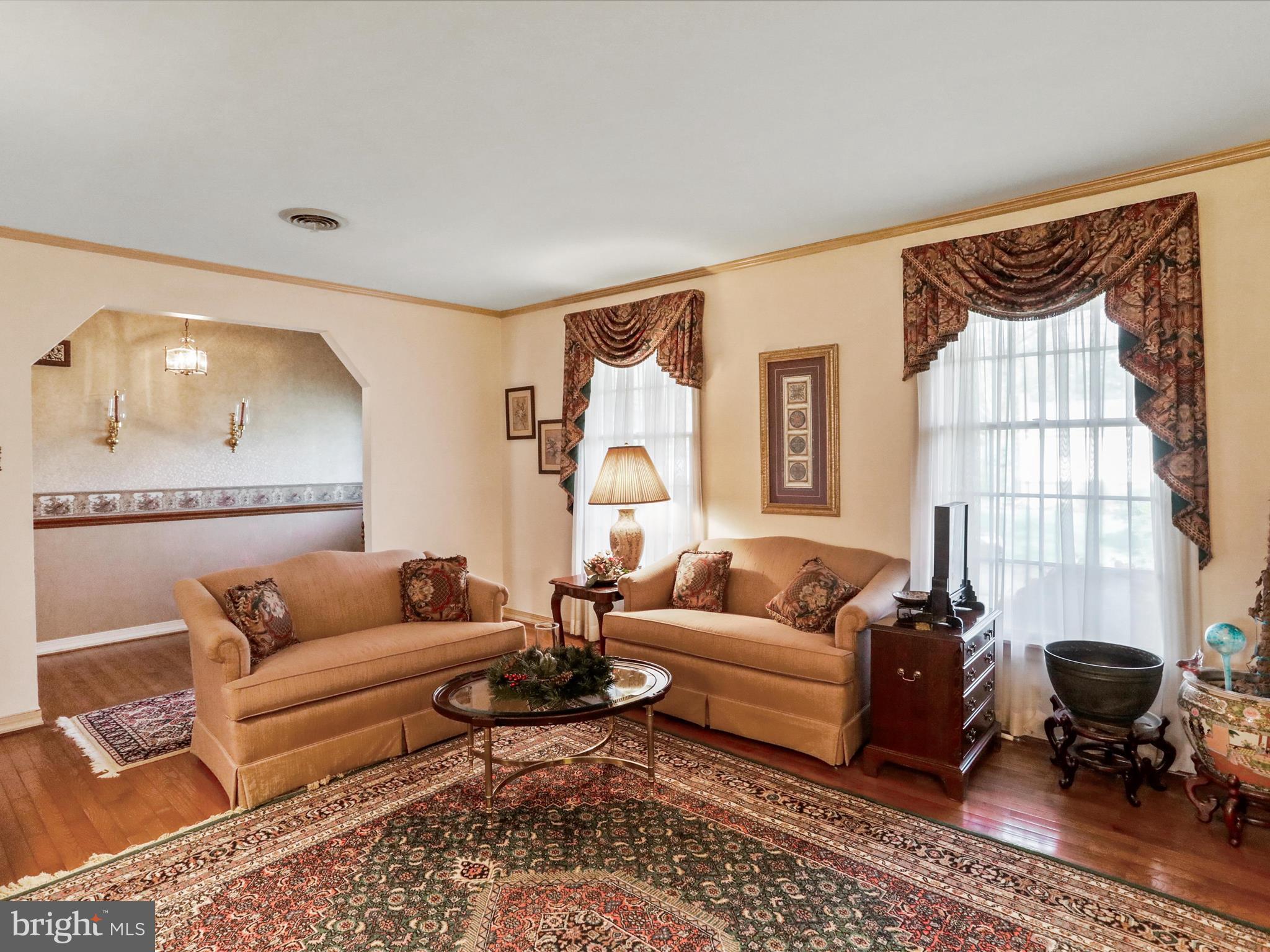 13807 Weber Way Hagerstown, MD 21742 - Photo 7 of 37