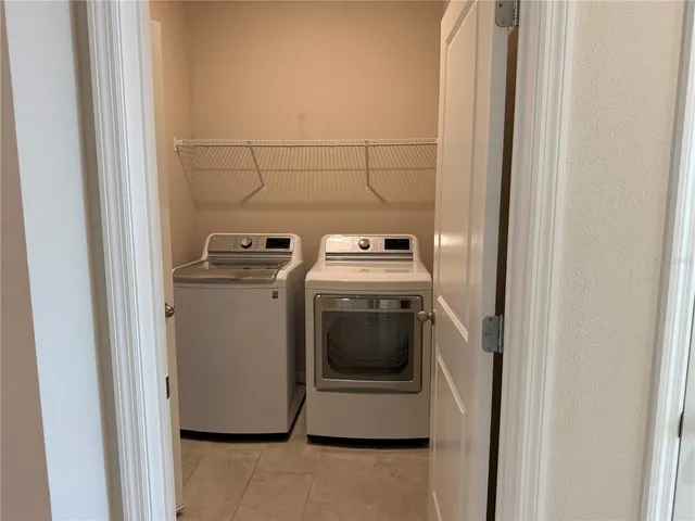 $2,995 | 5740 Woodland Sage Drive, Sarasota, FL 34238