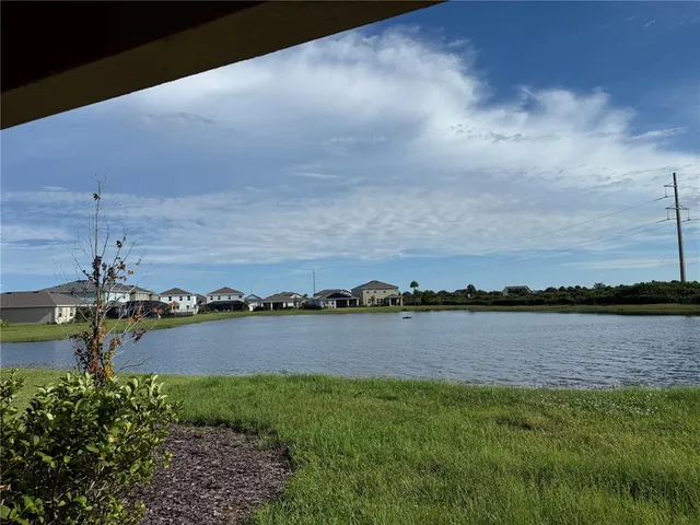 $2,995 | 5740 Woodland Sage Drive, Sarasota, FL 34238