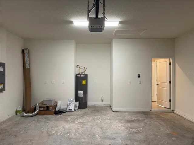 $2,995 | 5740 Woodland Sage Drive, Sarasota, FL 34238