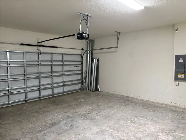 $2,995 | 5740 Woodland Sage Drive, Sarasota, FL 34238