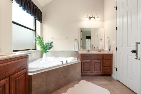 $595,000 | 517 Cascada Lane, Round Rock, TX 78681