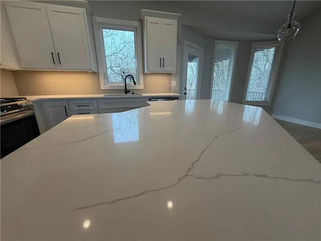 $839,000 | 22698 West 87th Street, Lenexa, KS 66227