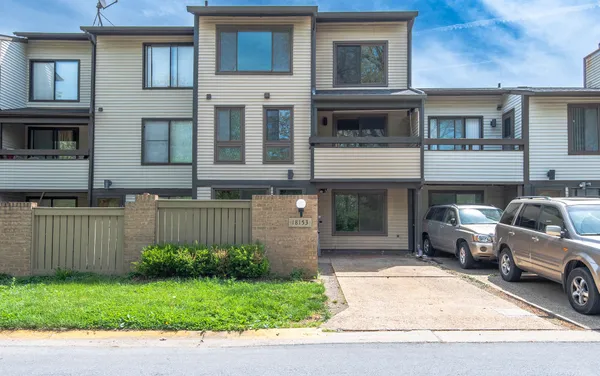 $2,700 | 18153 Tunstall Drive, Gaithersburg, MD 20886