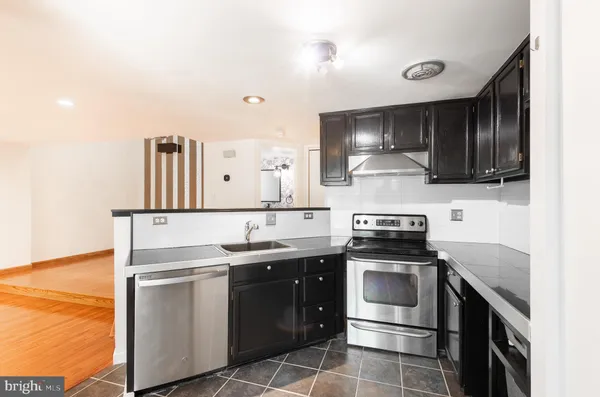 $2,700 | 18153 Tunstall Drive, Gaithersburg, MD 20886