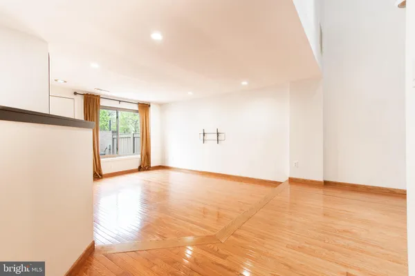 $2,700 | 18153 Tunstall Drive, Gaithersburg, MD 20886