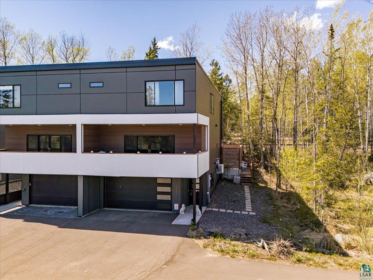 3631 London Road Duluth, MN 55804 - Photo 4 of 40