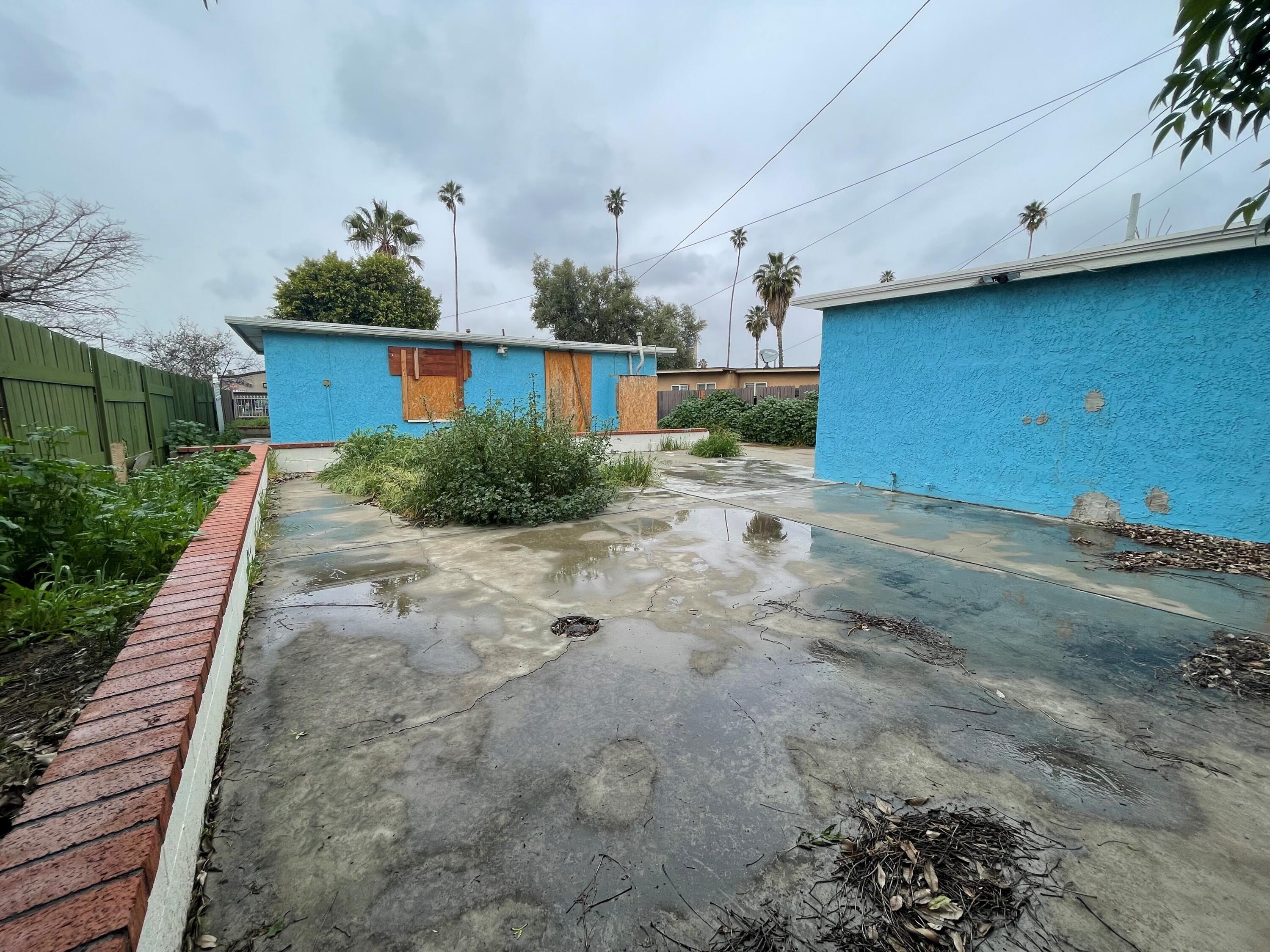 382 Iowa Avenue Riverside, CA 92507 - Photo 21 of 26 a view of a house with a patio