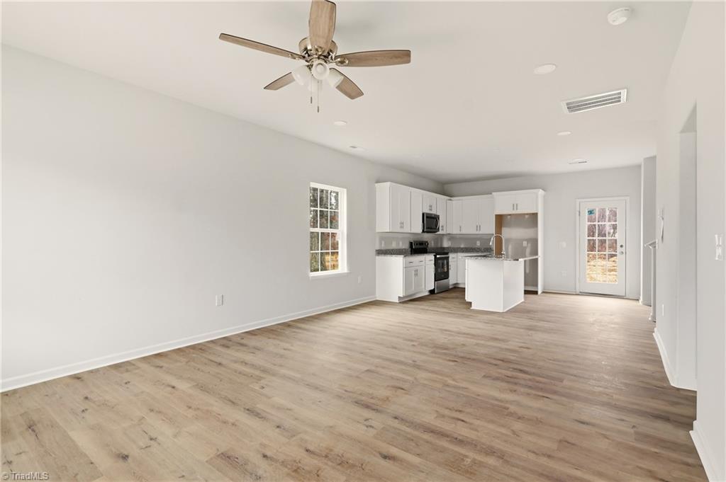 1702 Brockett Avenue High Point, NC 27260 - Photo 11 of 27