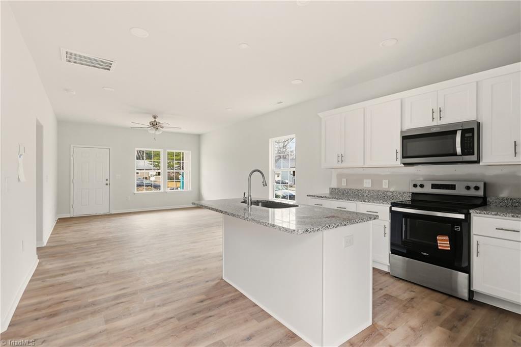 1702 Brockett Avenue High Point, NC 27260 - Photo 8 of 27