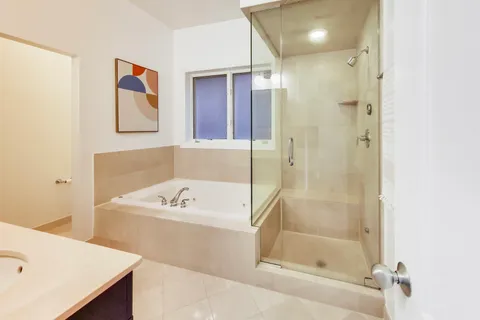 $599,000 | 4110 North Western Avenue, Unit 2S, Chicago, IL 60618