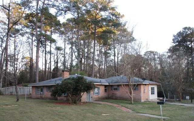 $75,000 | 415 Glen Ellen Drive, Pineville, LA 71360