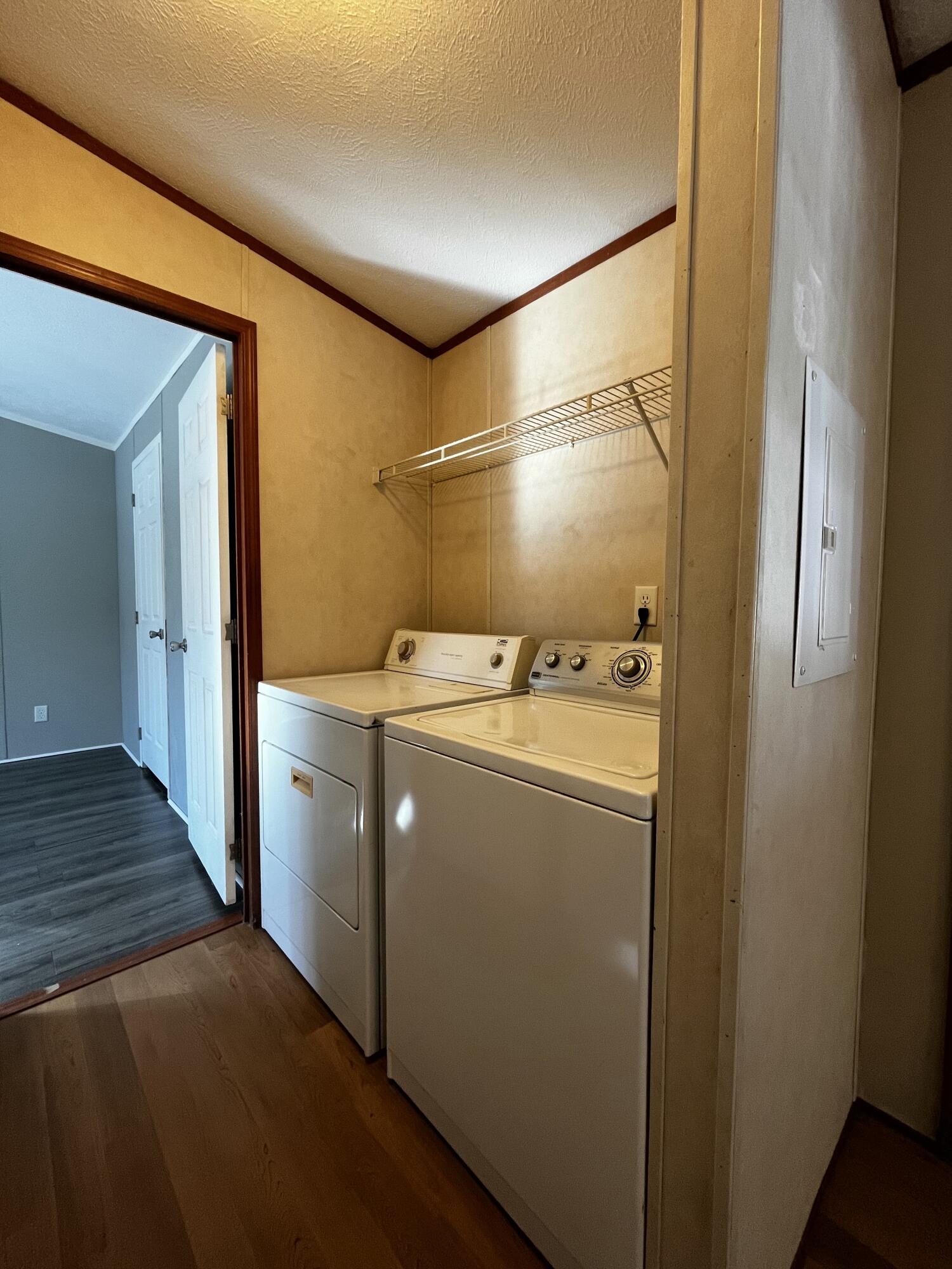 1081 Federal Road Livermore, ME 04253 - Photo 10 of 34 IMG_9443