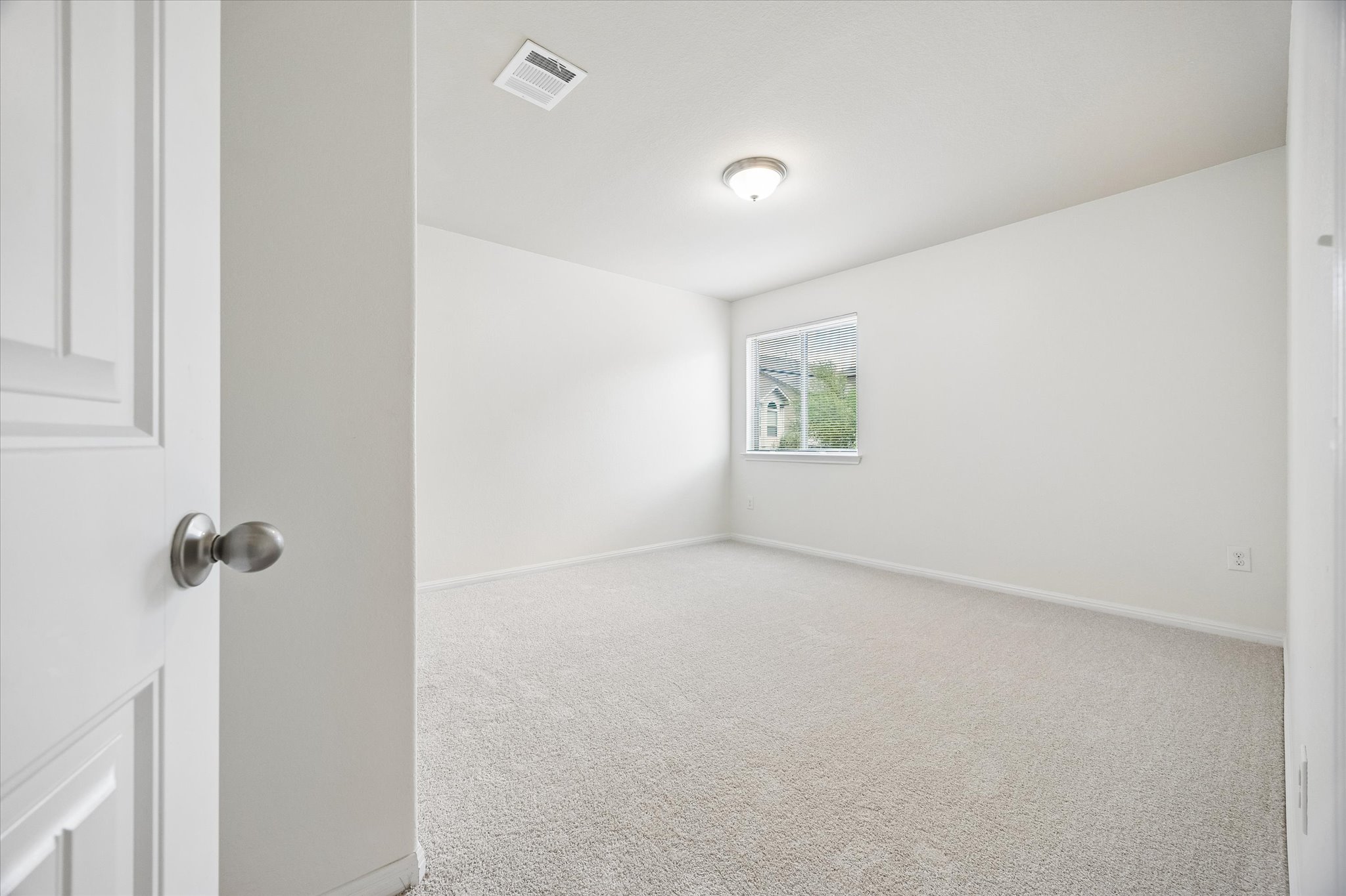 192 Santa Maria Street Georgetown, TX 78628 - Photo 17 of 27