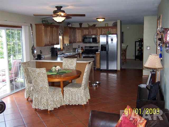 5 Holborn Court Washington, IL 61571 - Photo 2 of 15