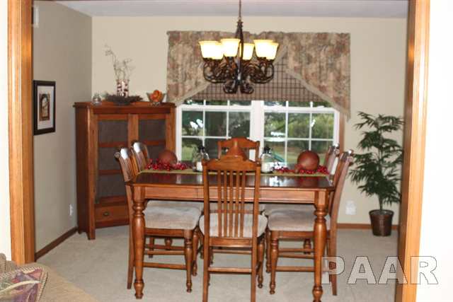 5 Holborn Court Washington, IL 61571 - Photo 4 of 15