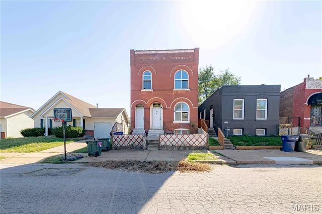 $225,000 | 3130 Caroline Street, St. Louis, MO 63104