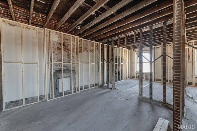 $225,000 | 3130 Caroline Street, St. Louis, MO 63104