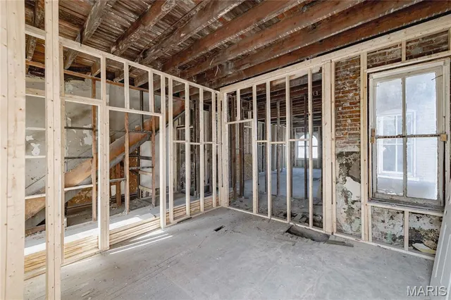 $225,000 | 3130 Caroline Street, St. Louis, MO 63104