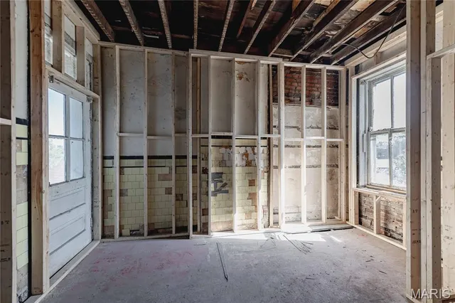 $225,000 | 3130 Caroline Street, St. Louis, MO 63104