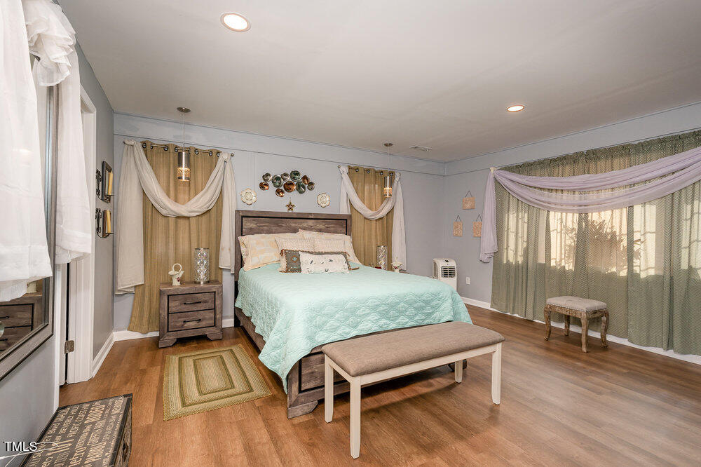 810 Grovemont Road Raleigh, NC 27603 - Photo 13 of 23 014_ndp31-edit