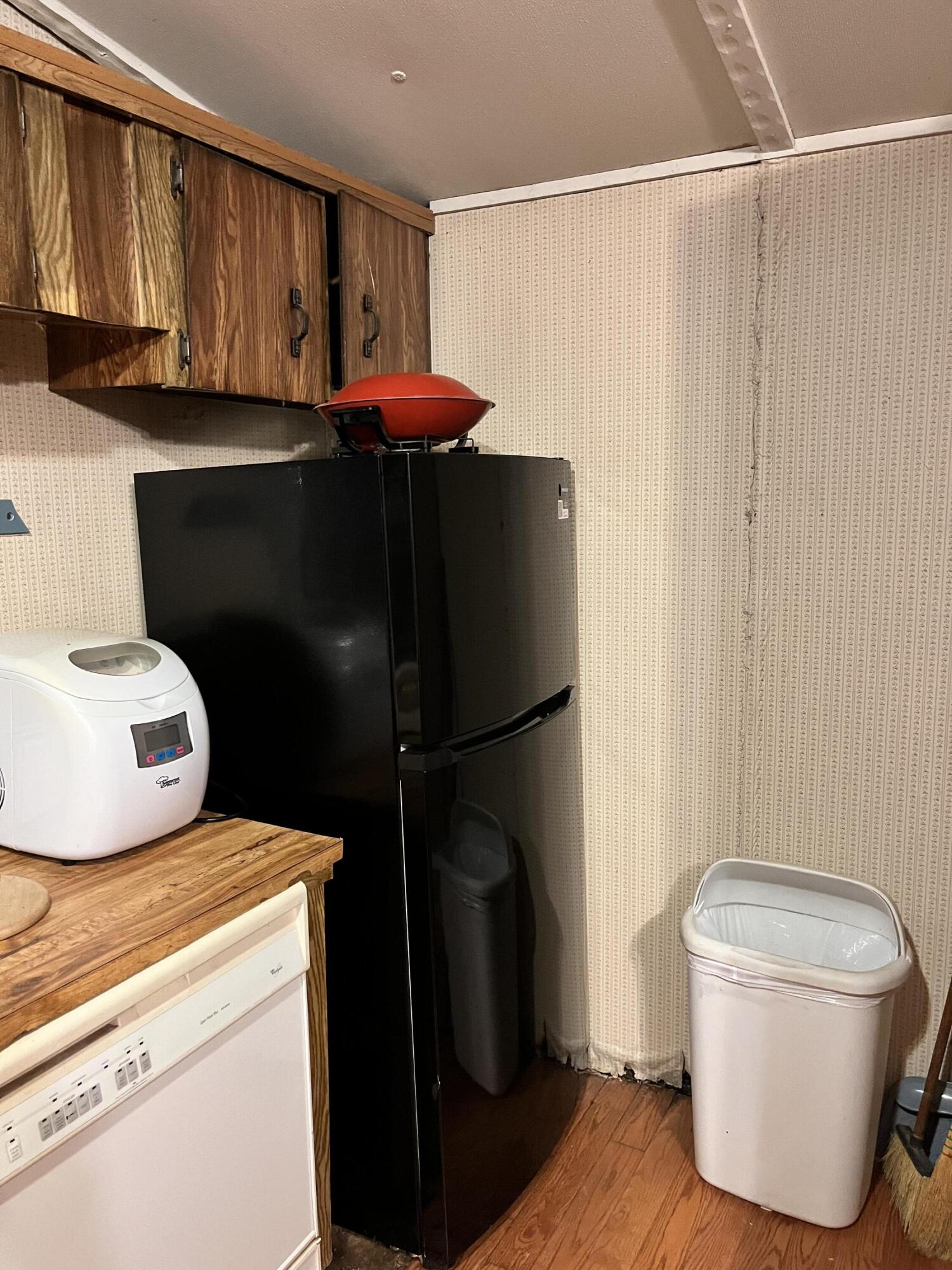 329 Spur Road Spur, TX 79370 - Photo 10 of 17 a bathroom with a sink toilet and shower