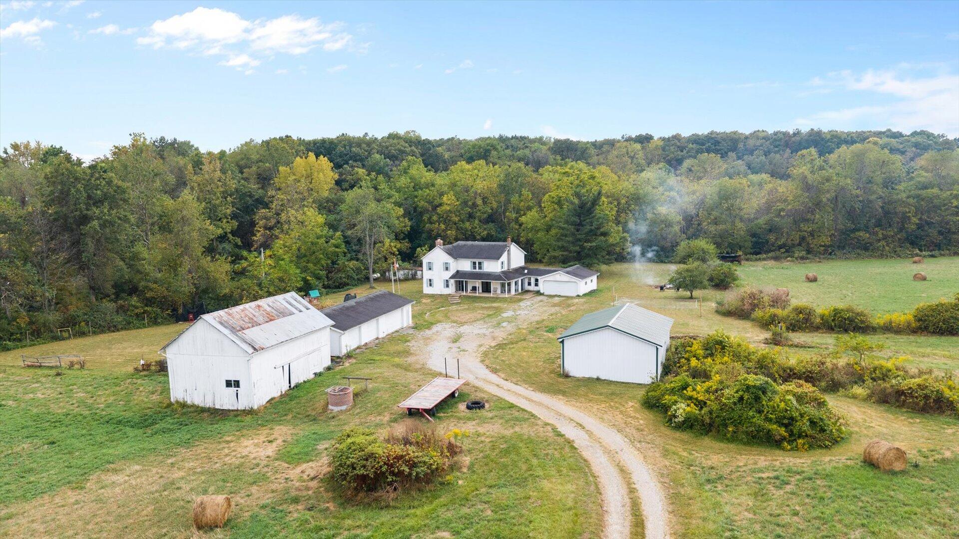 12999 Tarlton Road Circleville, OH 43113 - Photo 44 of 61 56-DJI_20250831103854_0436_D