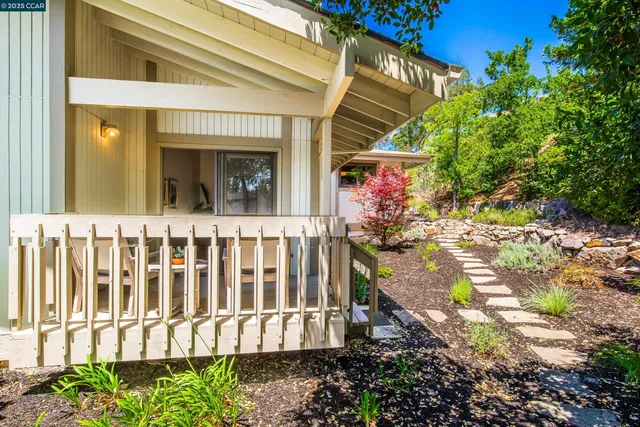 an aerial view of a house having yard