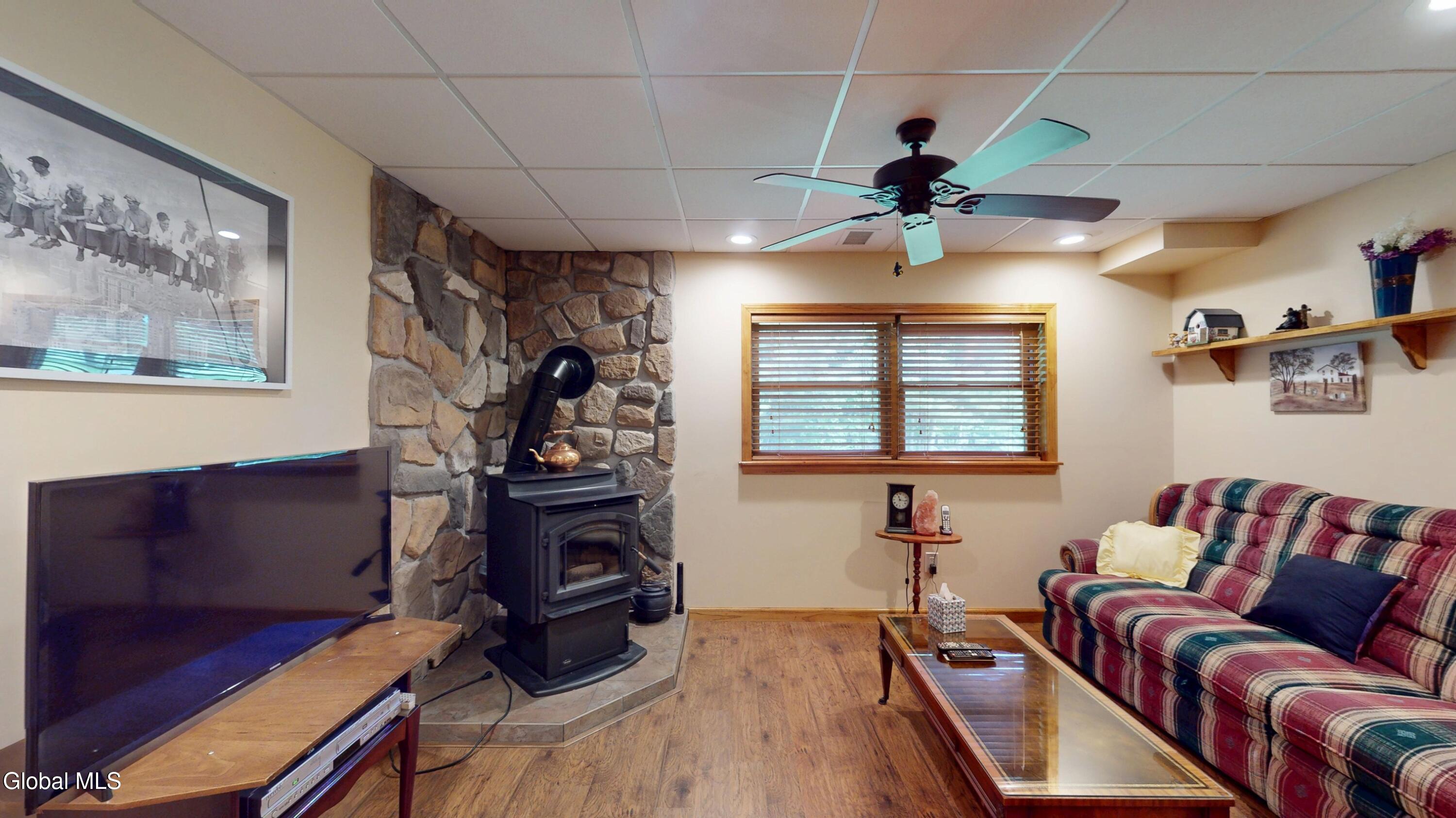 754 Church Road Minerva, NY 12857 - Photo 30 of 55 family room