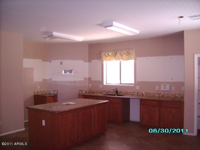 9328 West Payson Road Tolleson, AZ 85353 - Photo 3 of 14 Kitchen