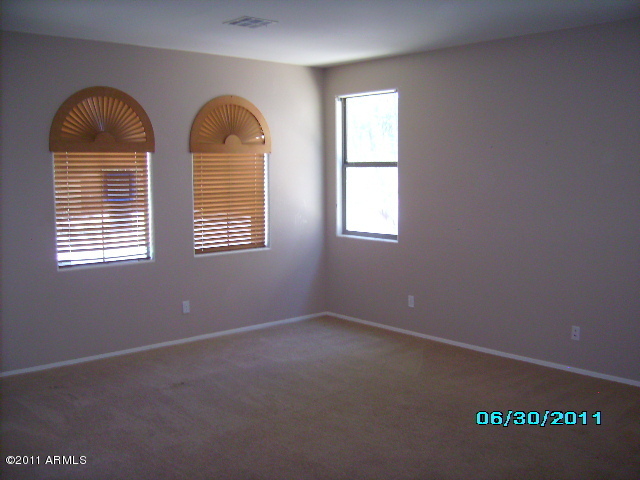 9328 West Payson Road Tolleson, AZ 85353 - Photo 8 of 14 Living Room