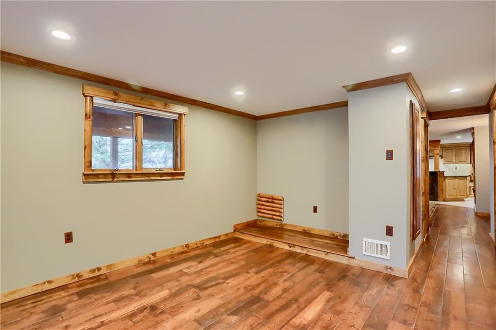 904 Crawford Road Pittsburgh, PA 15237 - Photo 22 of 25 Gallery Image 22