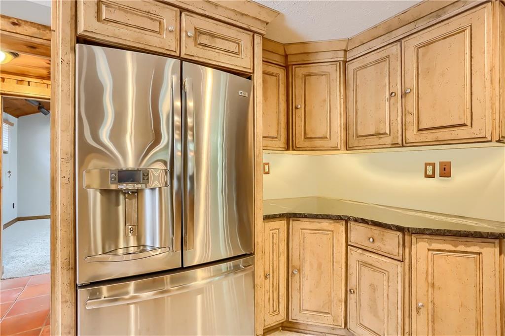 904 Crawford Road Pittsburgh, PA 15237 - Photo 7 of 25 Gallery Image 7