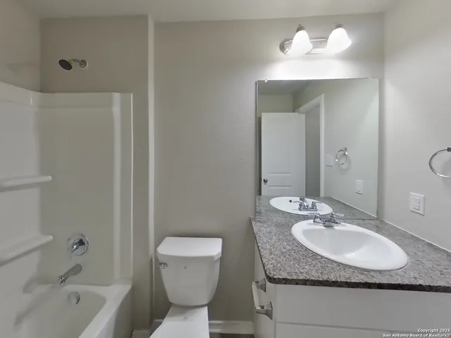 $1,729 | 8902 Lamus Wheel, San Antonio, TX 78254