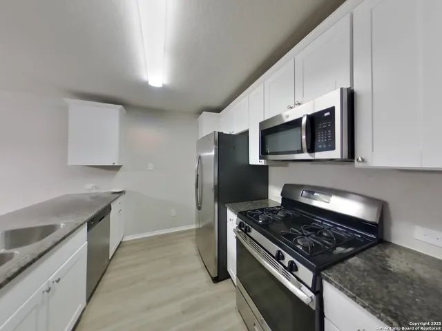 $1,729 | 8902 Lamus Wheel, San Antonio, TX 78254