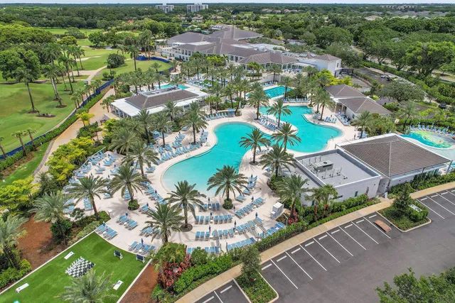 $280,000 | 20249 Boca W Drive, Unit 2605, Boca Raton, FL 33434