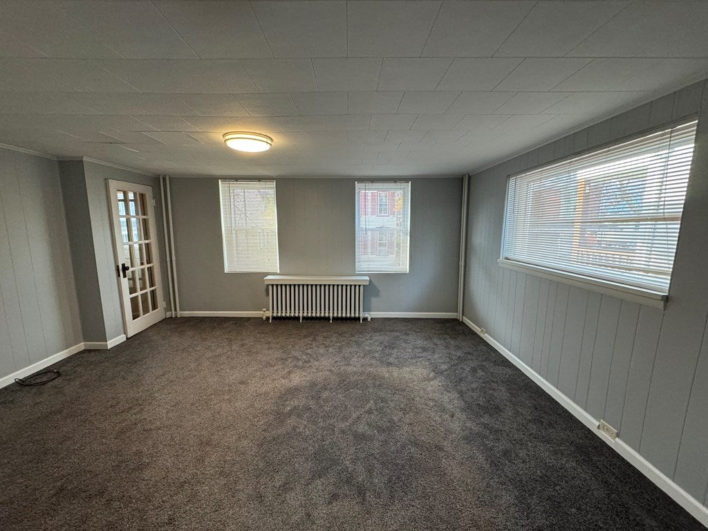 421 Moore Street Huntingdon, PA 16652 - Photo 23 of 53 Living Room