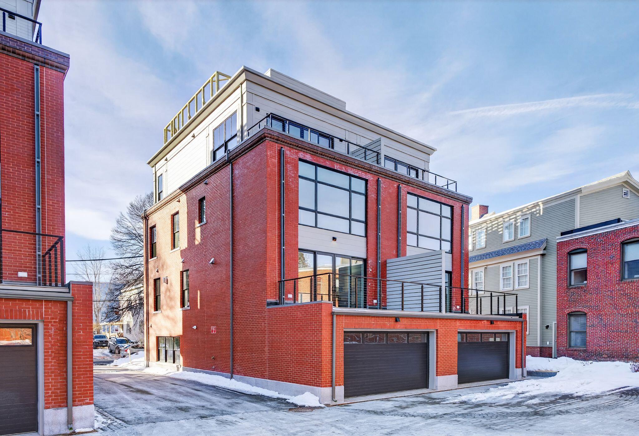 55 Carleton Street, Unit B Portland, ME 04102 - Photo 50 of 62 13_DSC07594