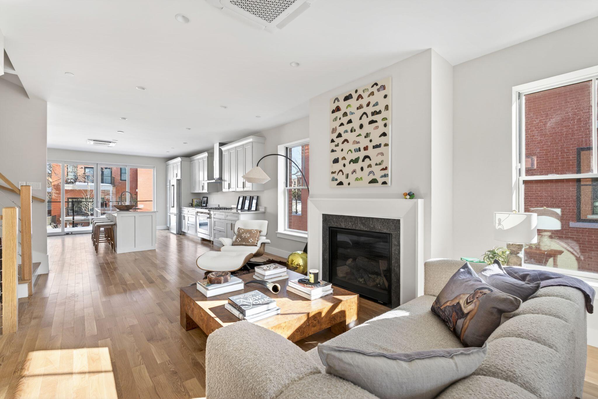 55 Carleton Street, Unit B Portland, ME 04102 - Photo 9 of 62 45_DSC07385