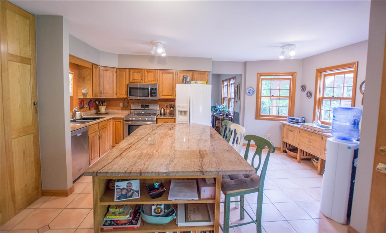 277 North Harbor Road Colchester, VT 05446 - Photo 6 of 40 Gallery Image 6
