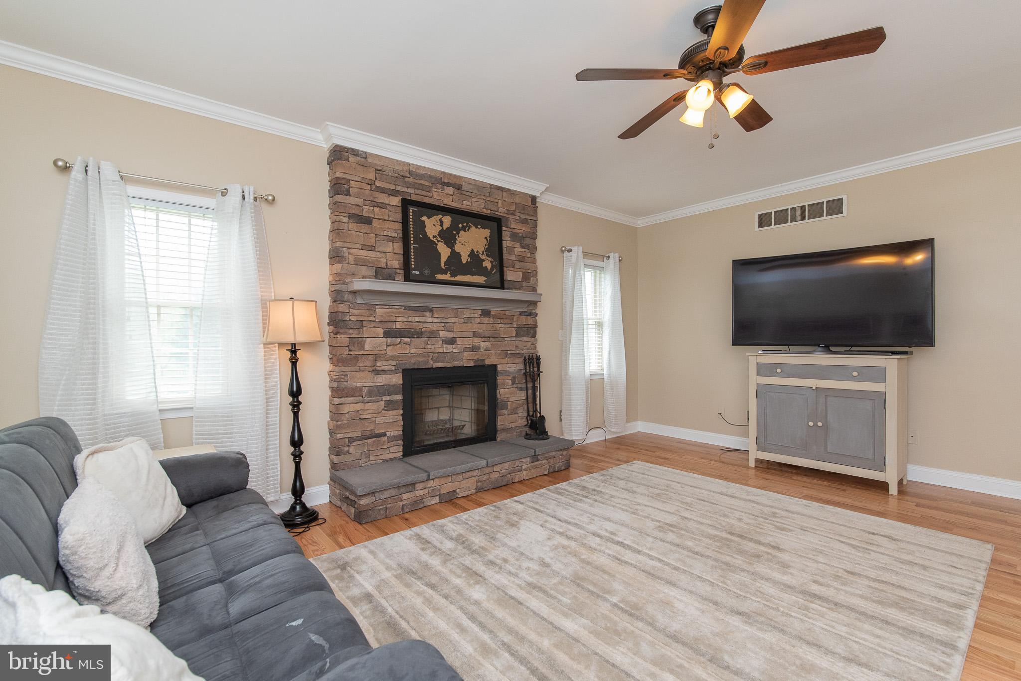 1117 Heaps Road Street, MD 21154 - Photo 24 of 57 Family Room
